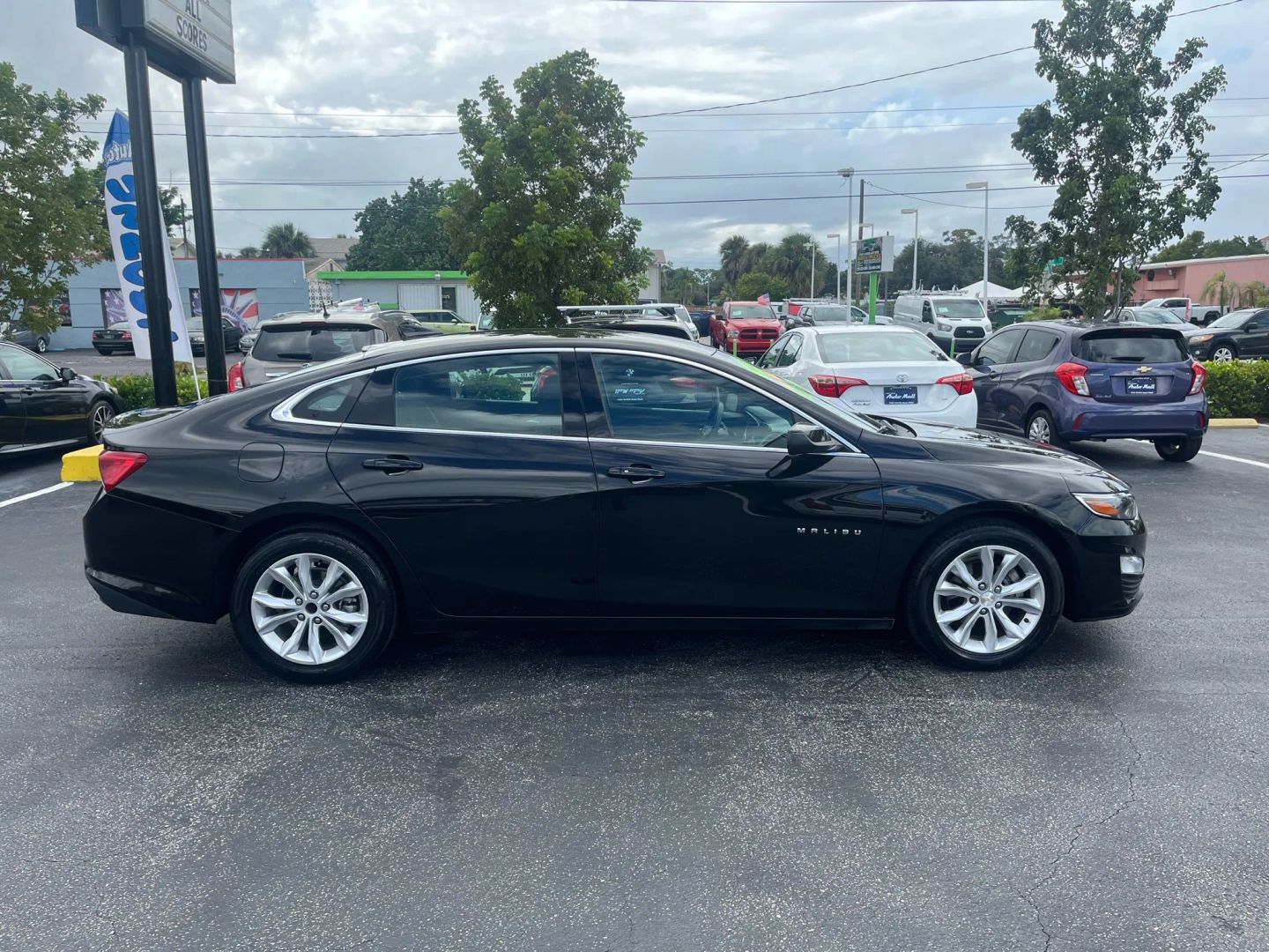 2023 Chevrolet Malibu 1LT - Photo 12
