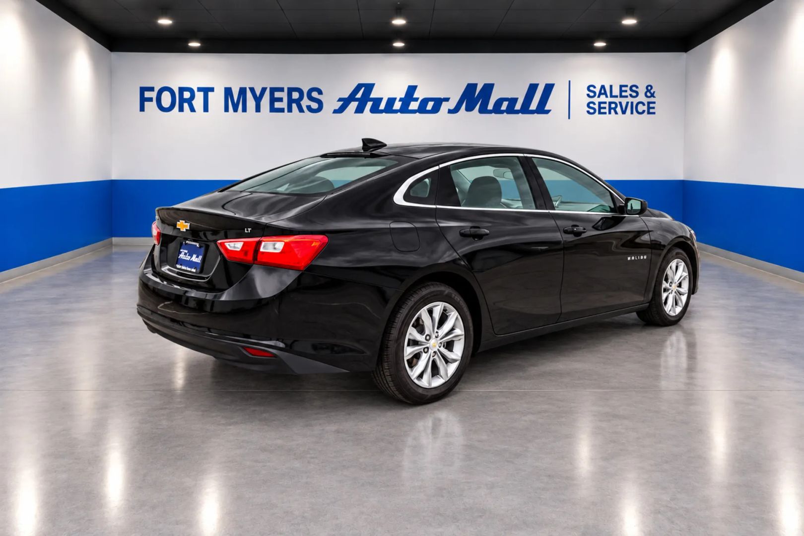 2023 Chevrolet Malibu 1LT - Photo 2