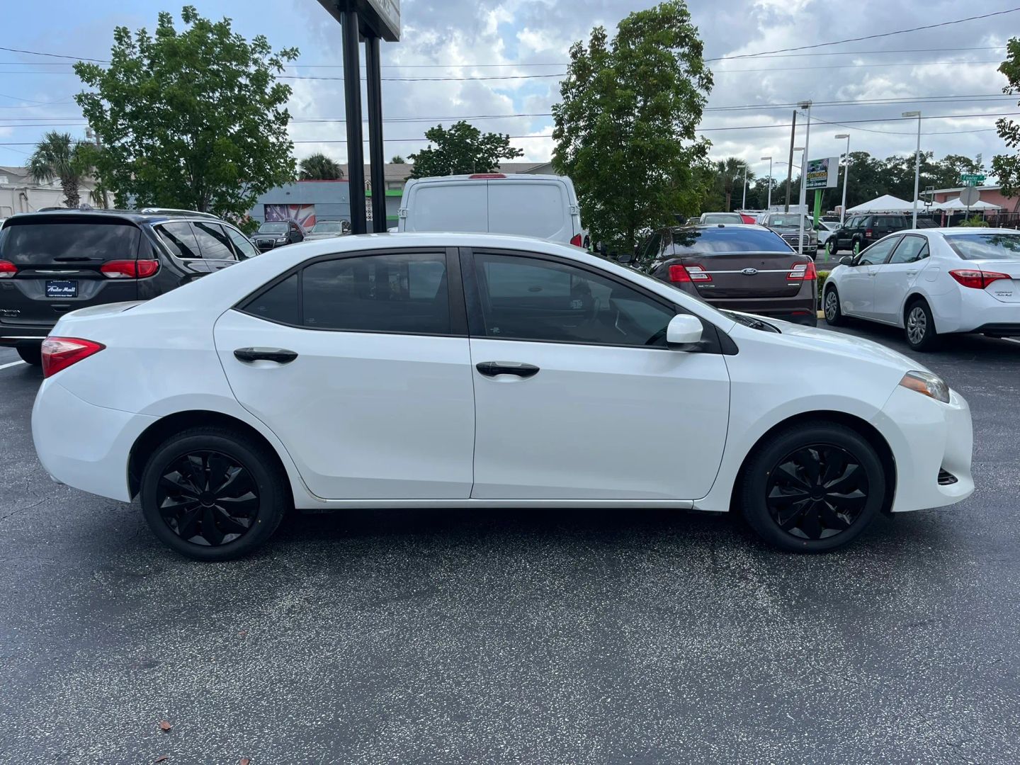 Toyota Corolla photo 9