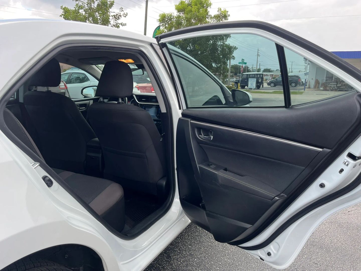 Toyota Corolla photo 29