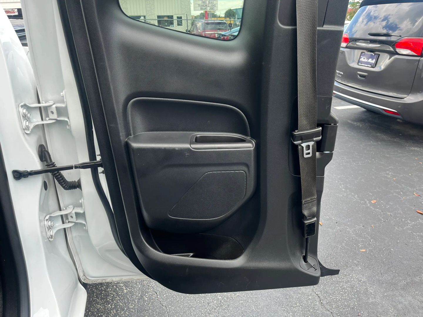 Chevrolet Colorado photo 17