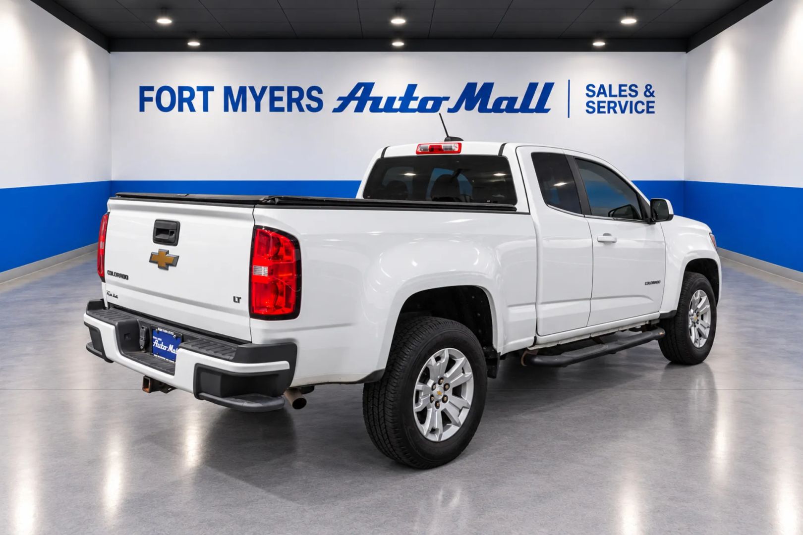 Photo 3 of this Chevrolet Colorado