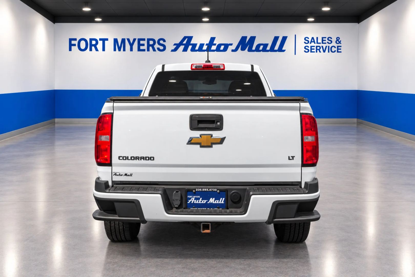 Photo 4 of this Chevrolet Colorado