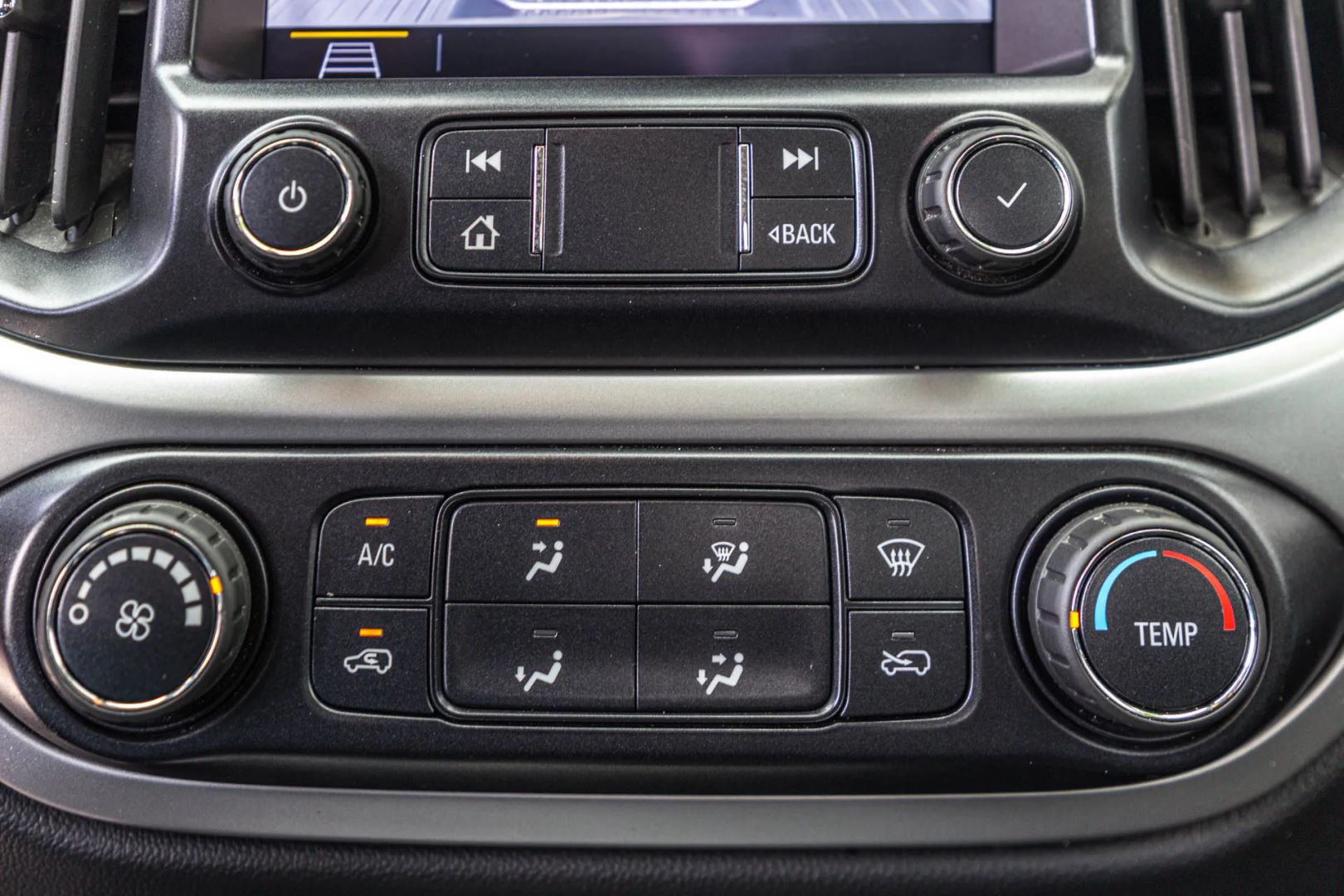 Photo 70 of this Chevrolet Colorado