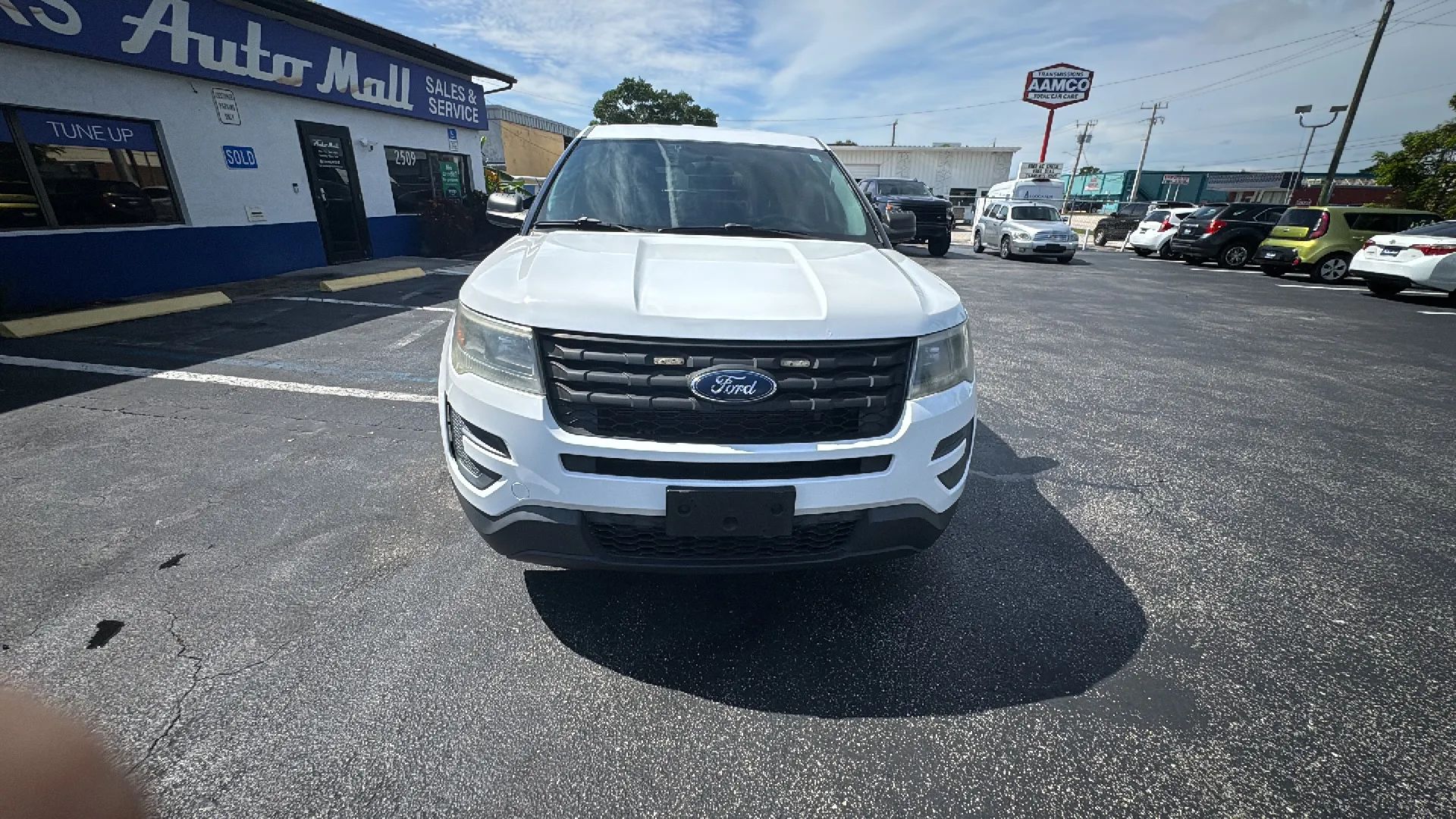 Ford Police Interceptor Utility photo 3