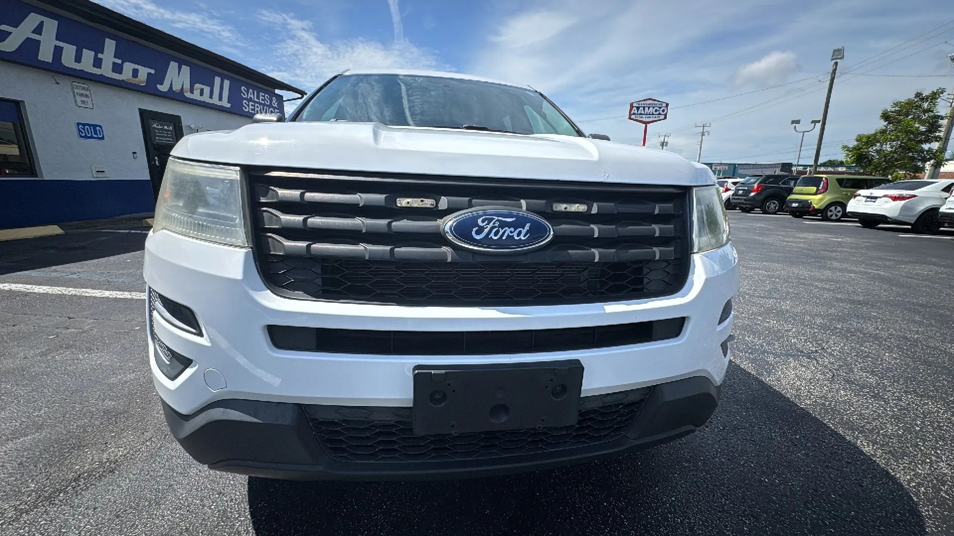 Ford Police Interceptor Utility photo 12