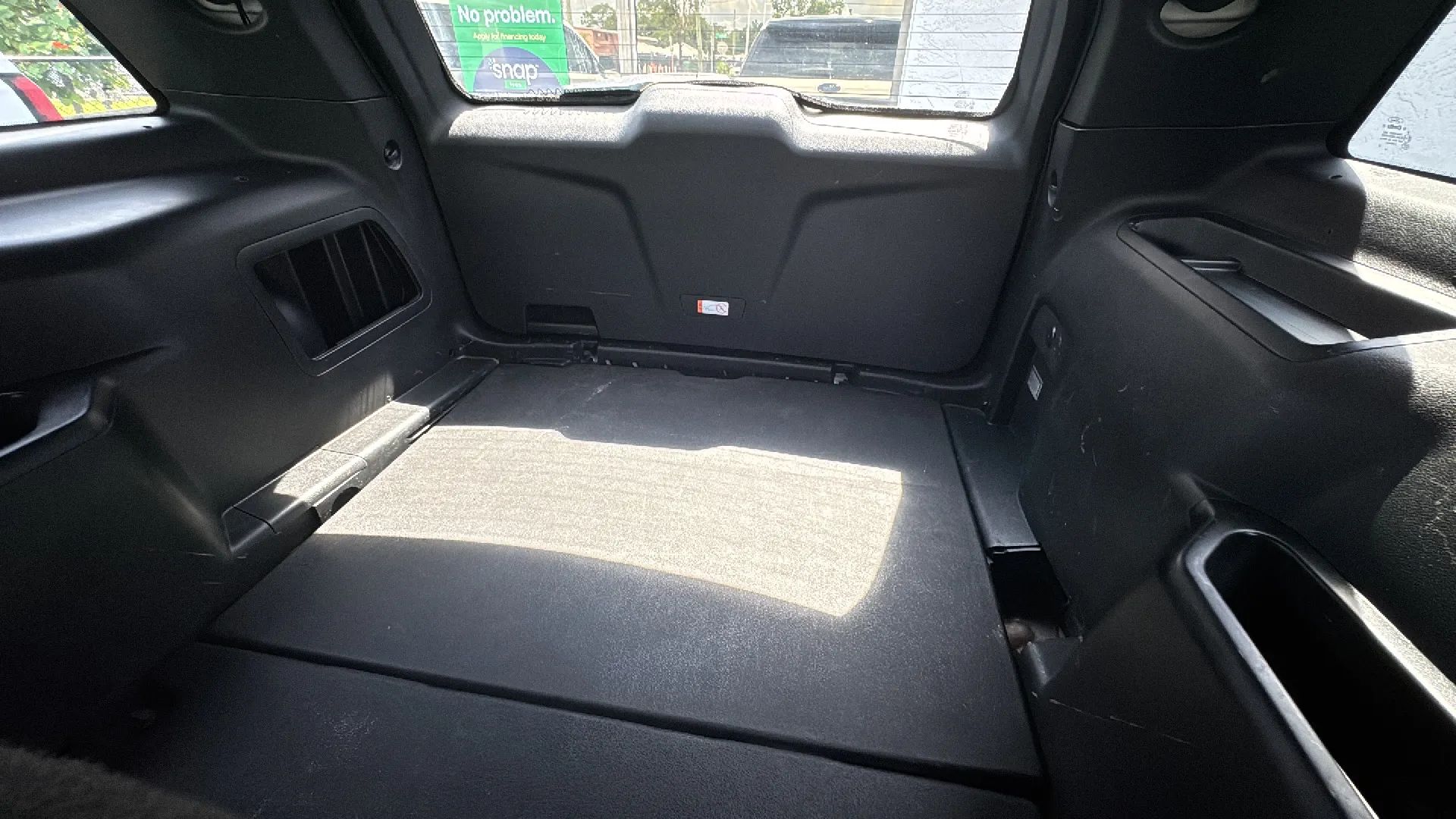 Ford Police Interceptor Utility photo 36