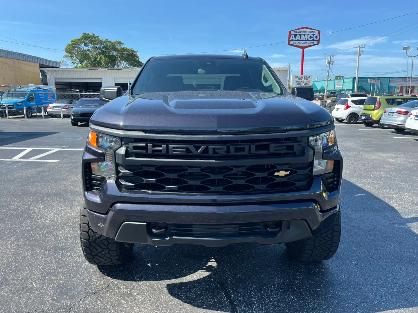 Chevrolet Silverado photo 4