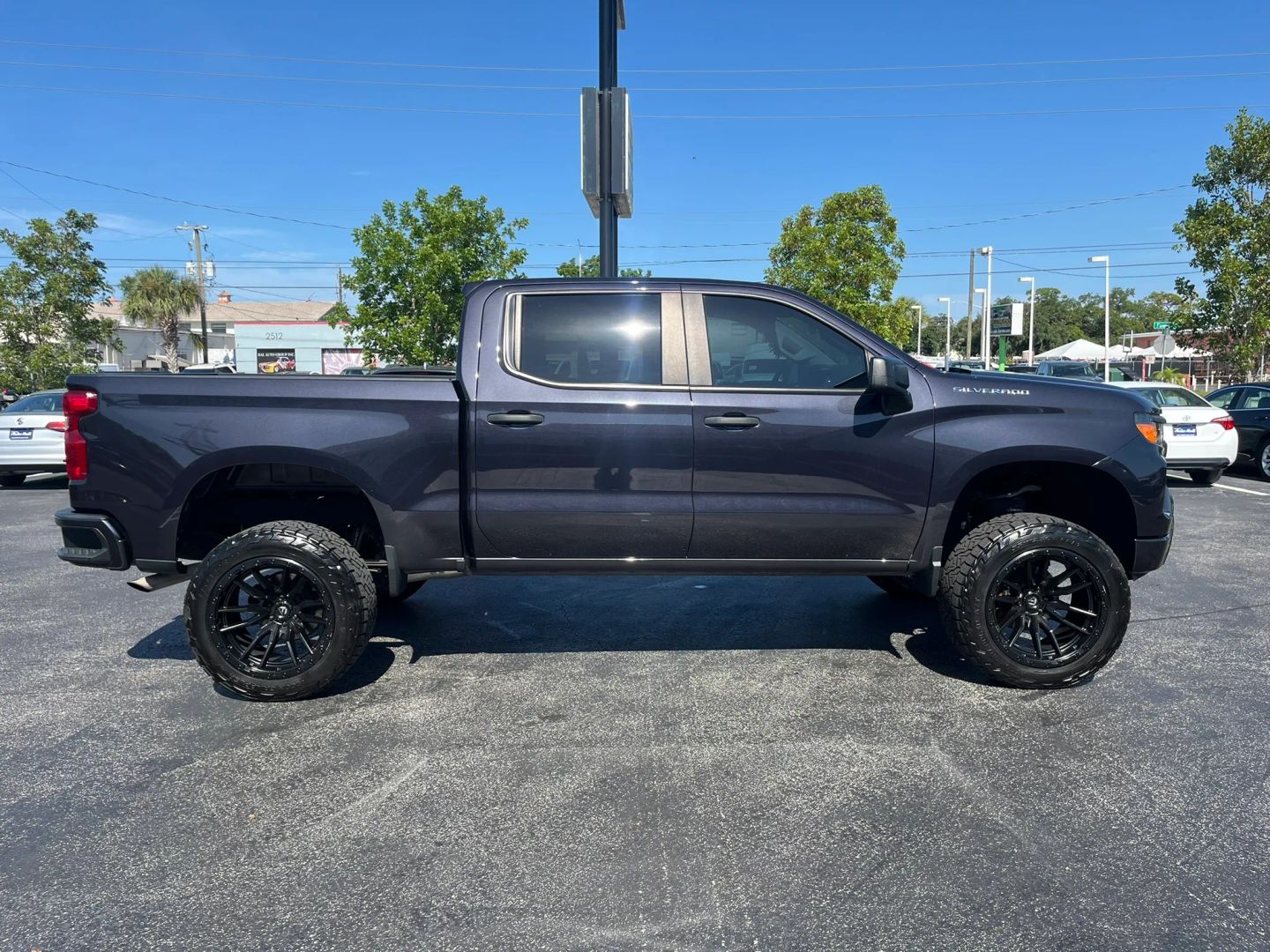Chevrolet Silverado photo 10