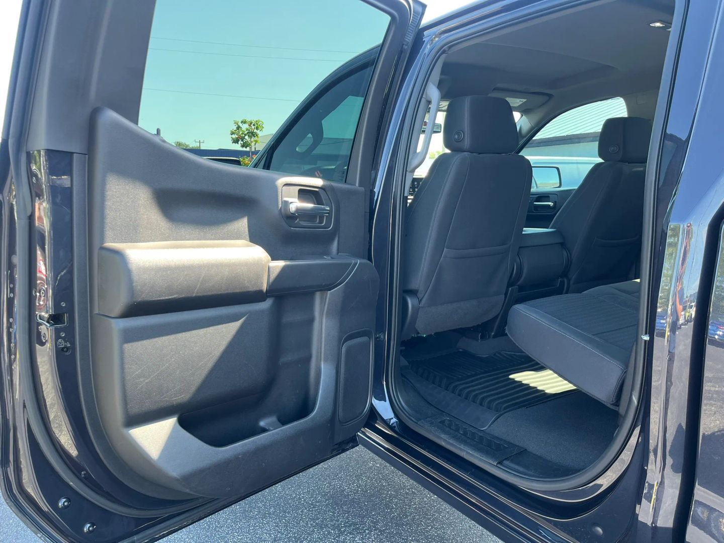 Chevrolet Silverado photo 18