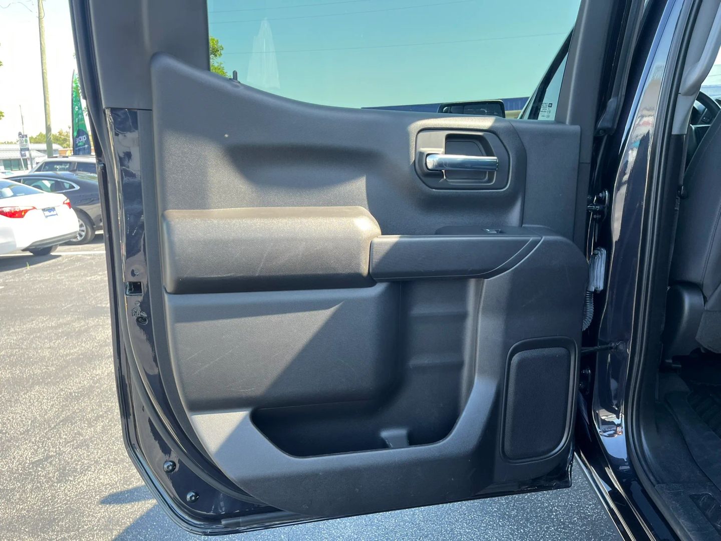 Chevrolet Silverado photo 19