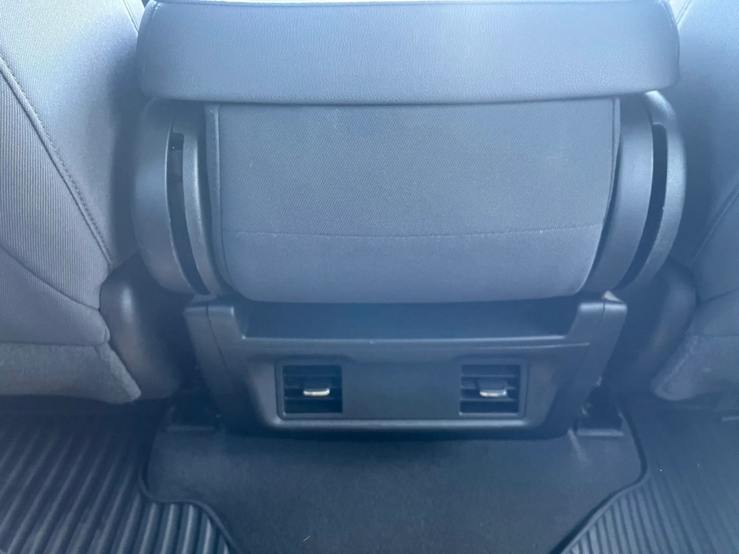 Chevrolet Silverado photo 26