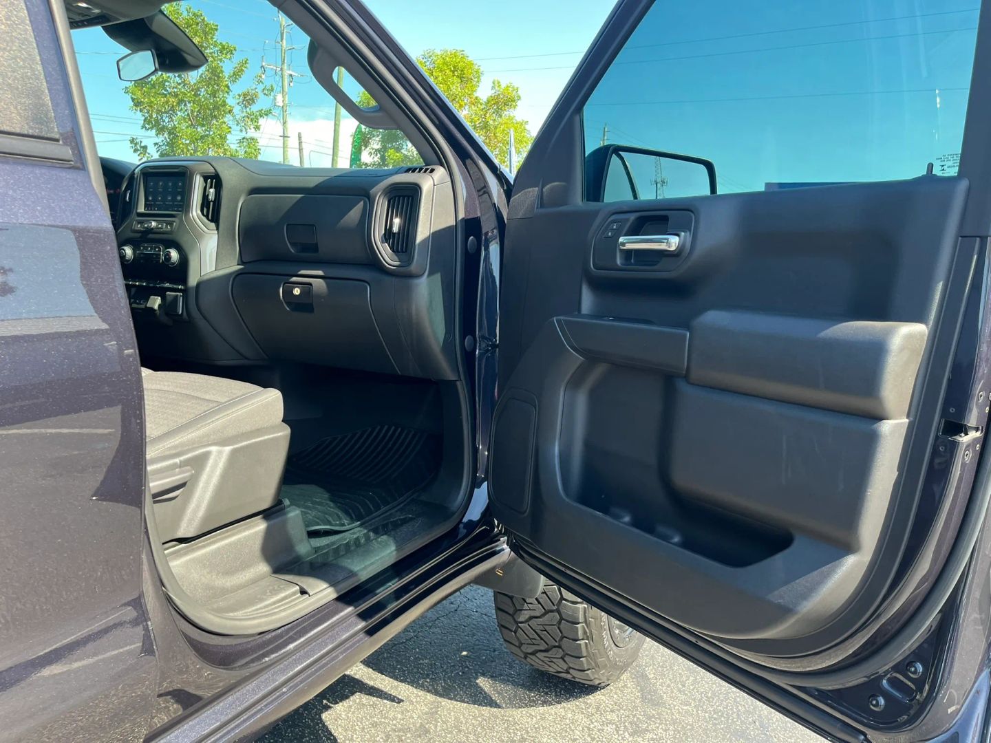 Chevrolet Silverado photo 30