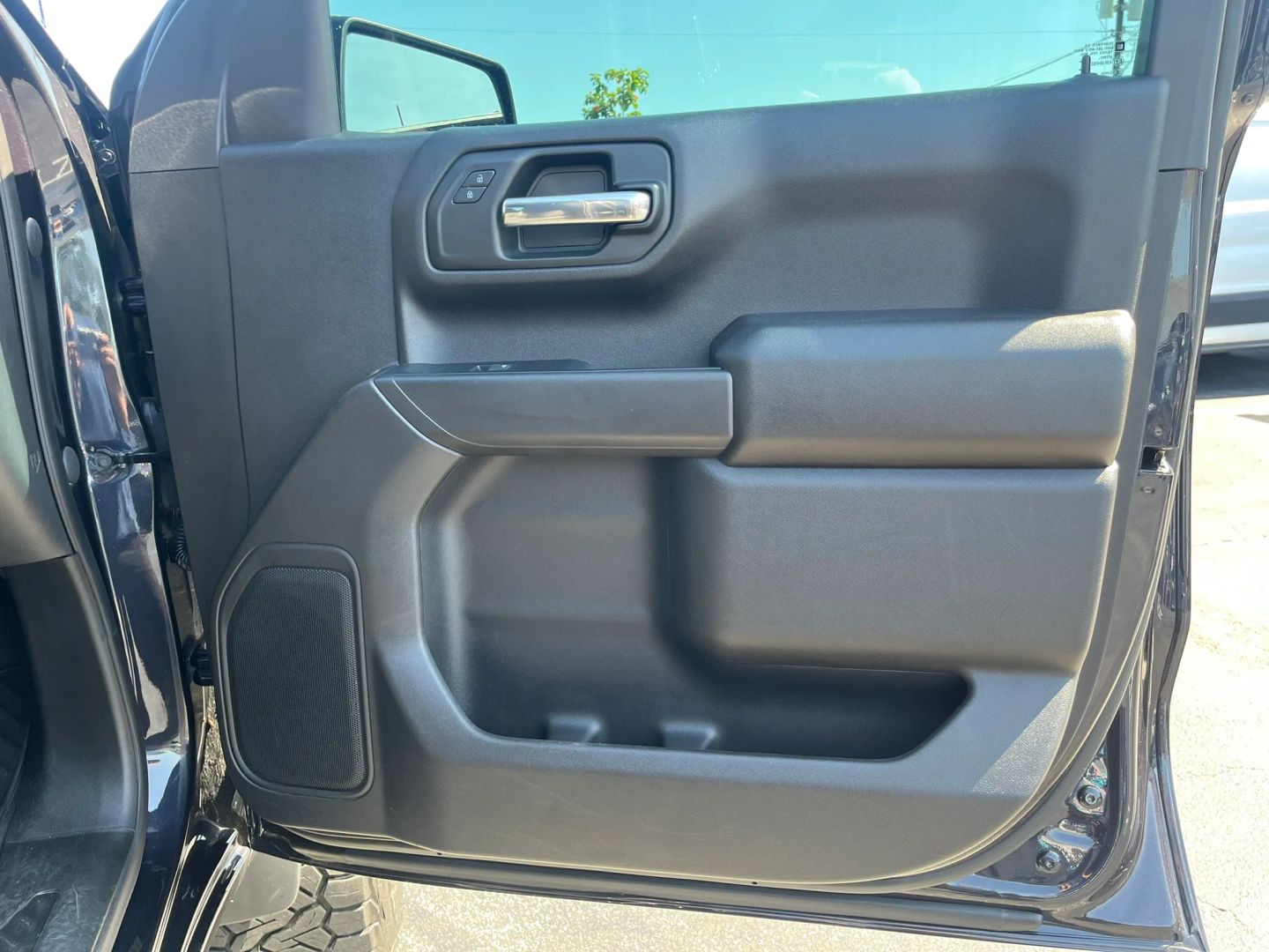 Chevrolet Silverado photo 31