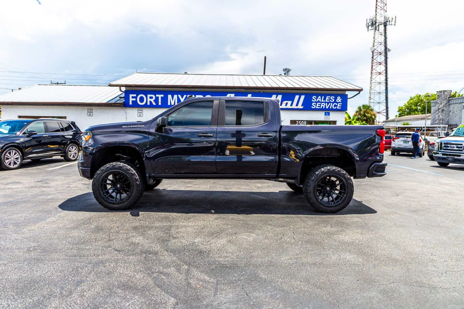 Chevrolet Silverado photo 33