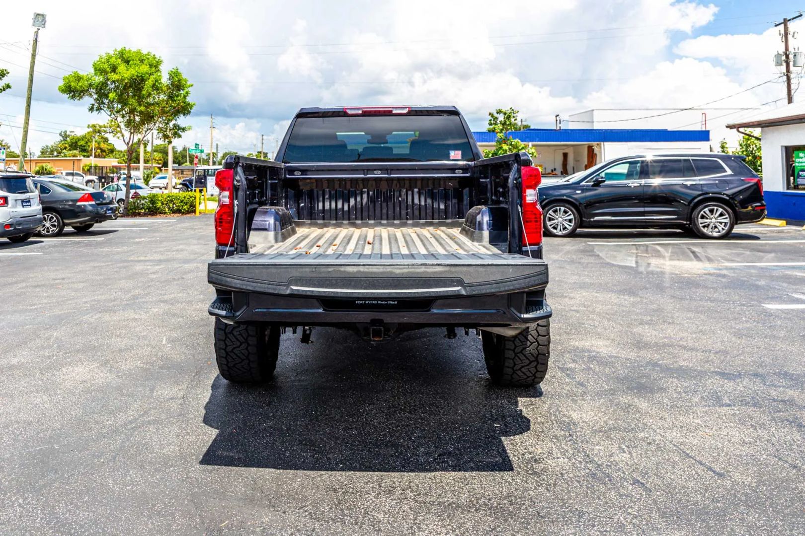 Chevrolet Silverado photo 36