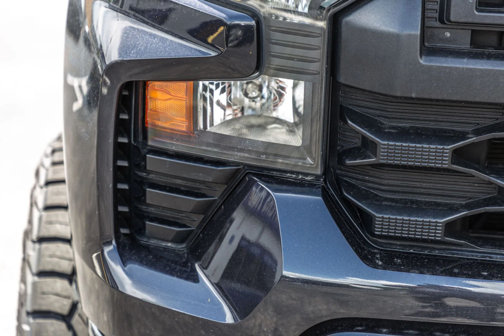 Chevrolet Silverado photo 43
