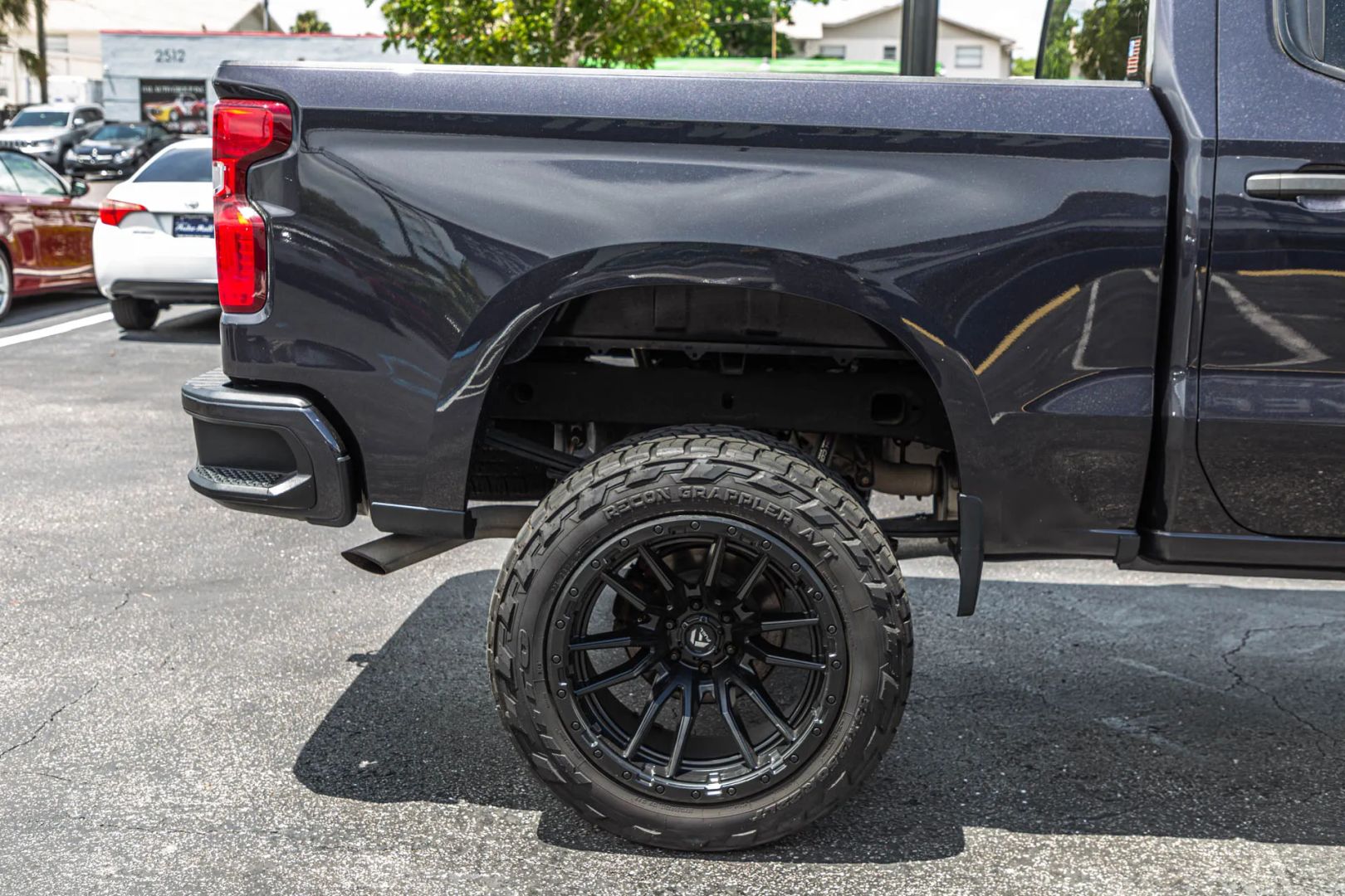 Chevrolet Silverado photo 49