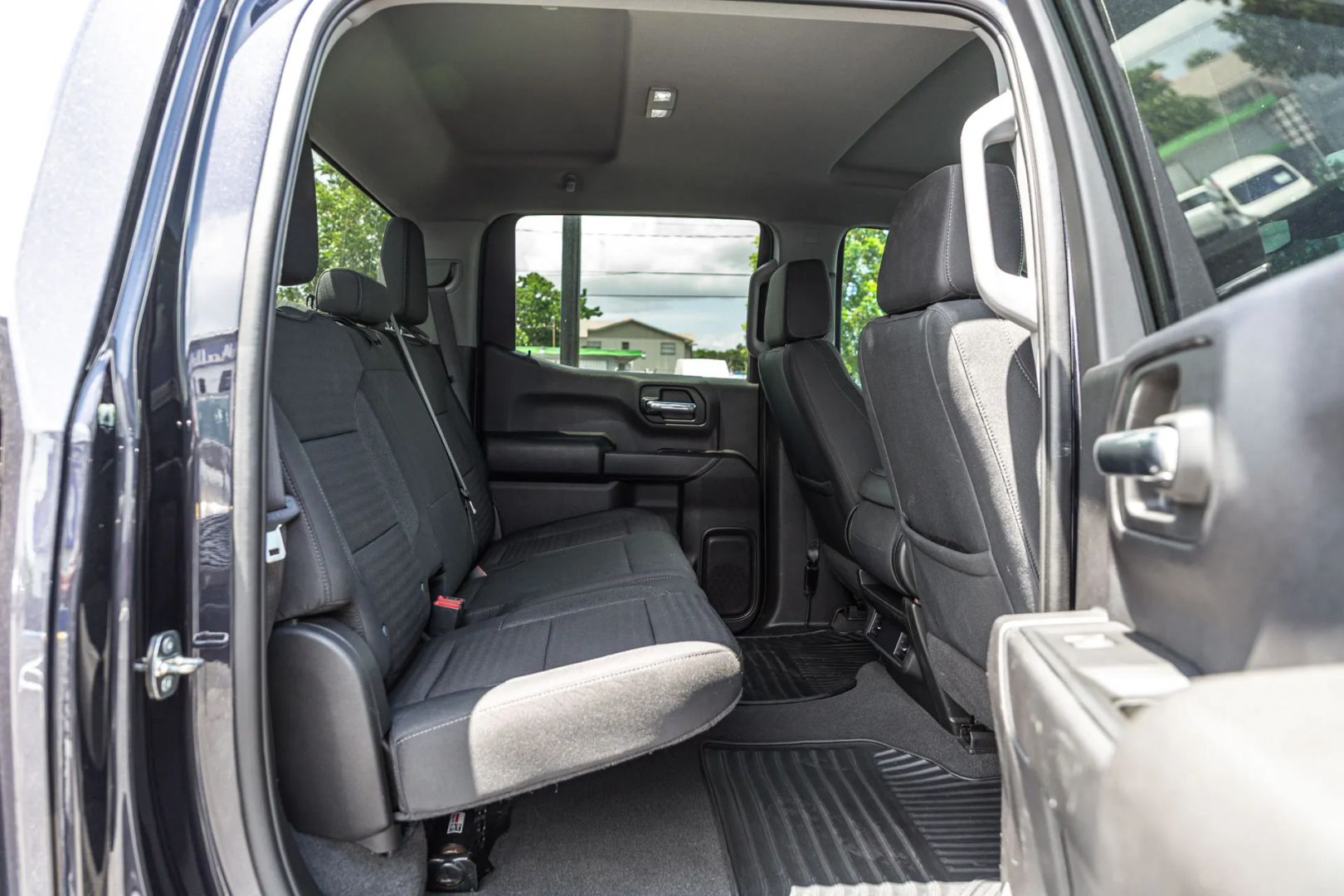 Chevrolet Silverado photo 62