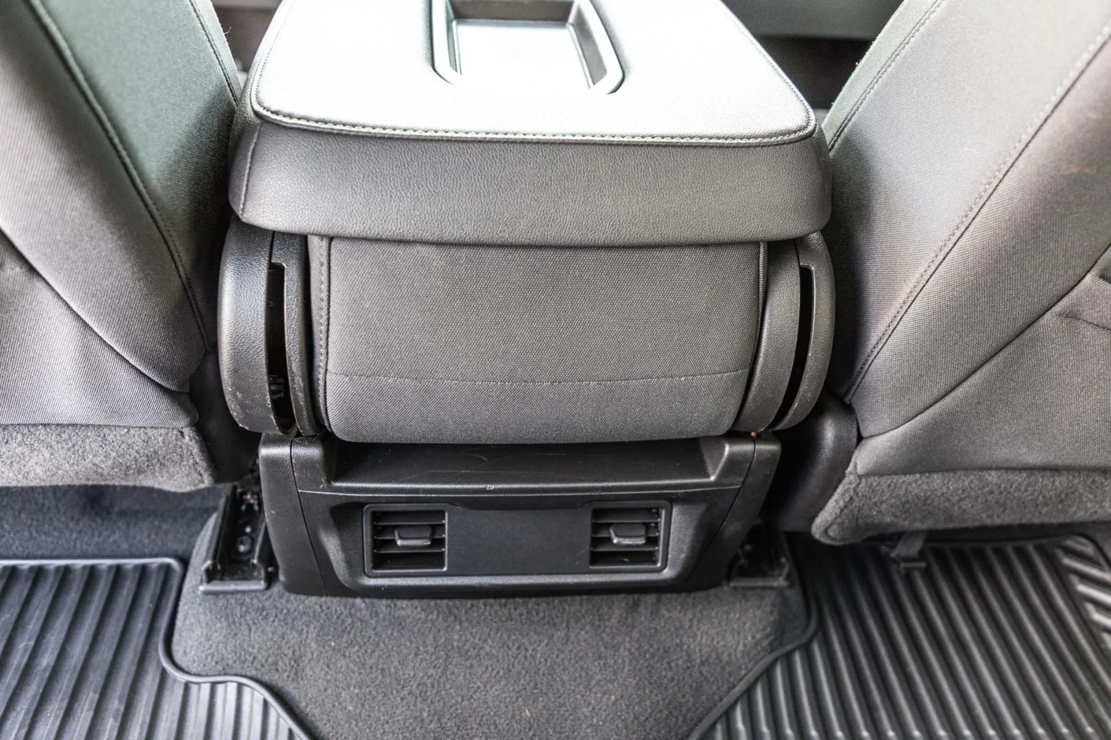 Chevrolet Silverado photo 67