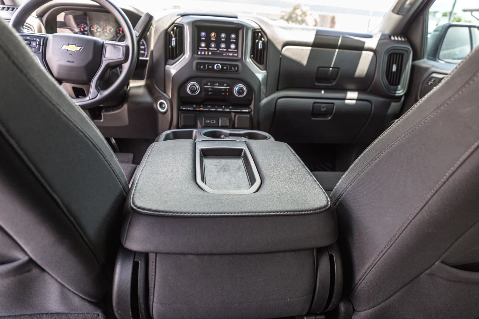 Chevrolet Silverado photo 68