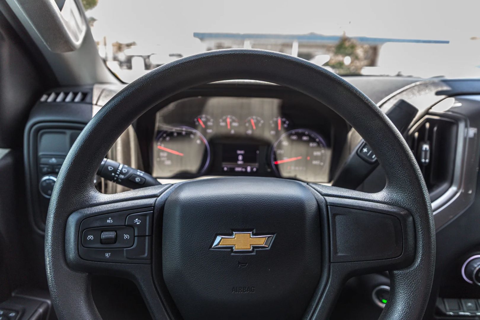 Chevrolet Silverado photo 85