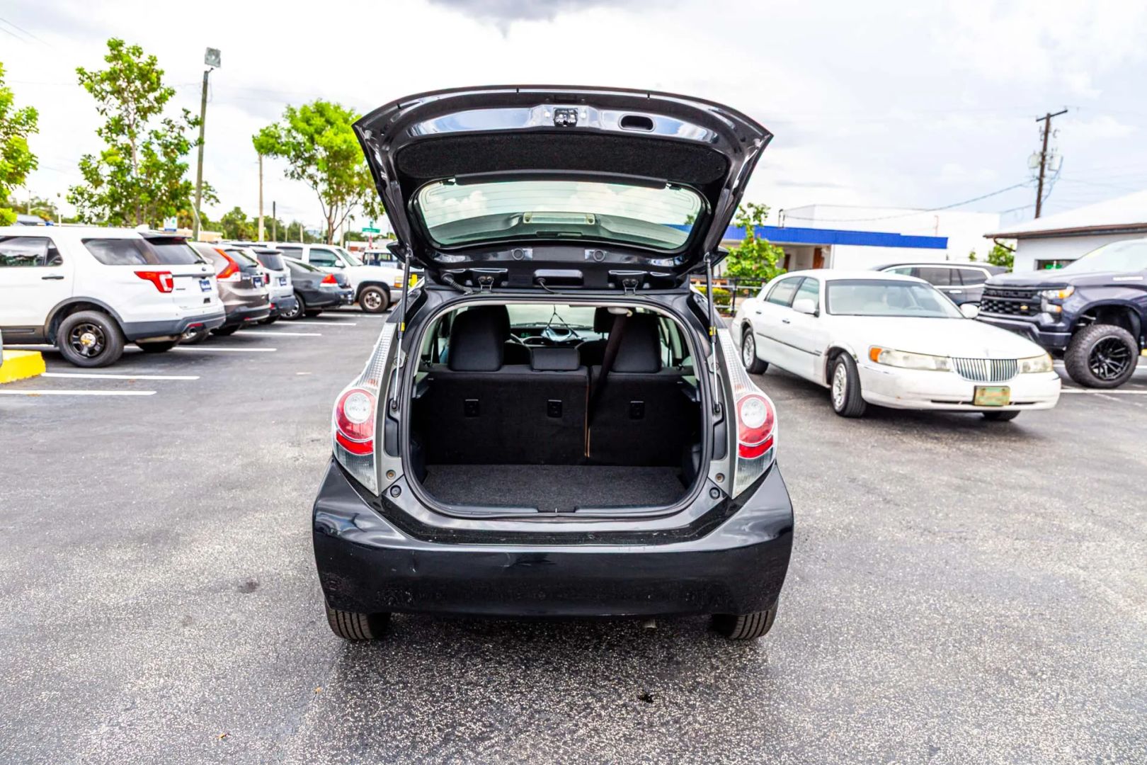 Toyota Prius C photo 46