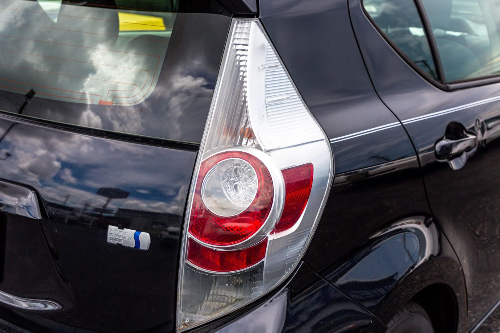Toyota Prius C photo 49