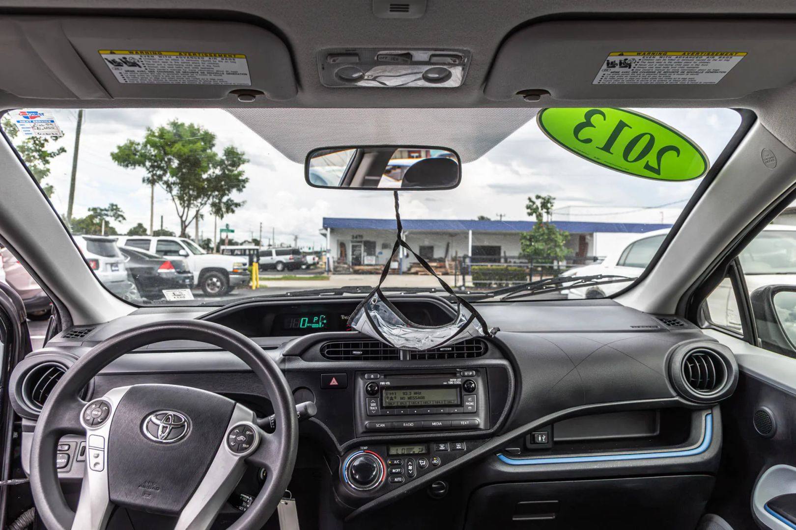 Toyota Prius C photo 59