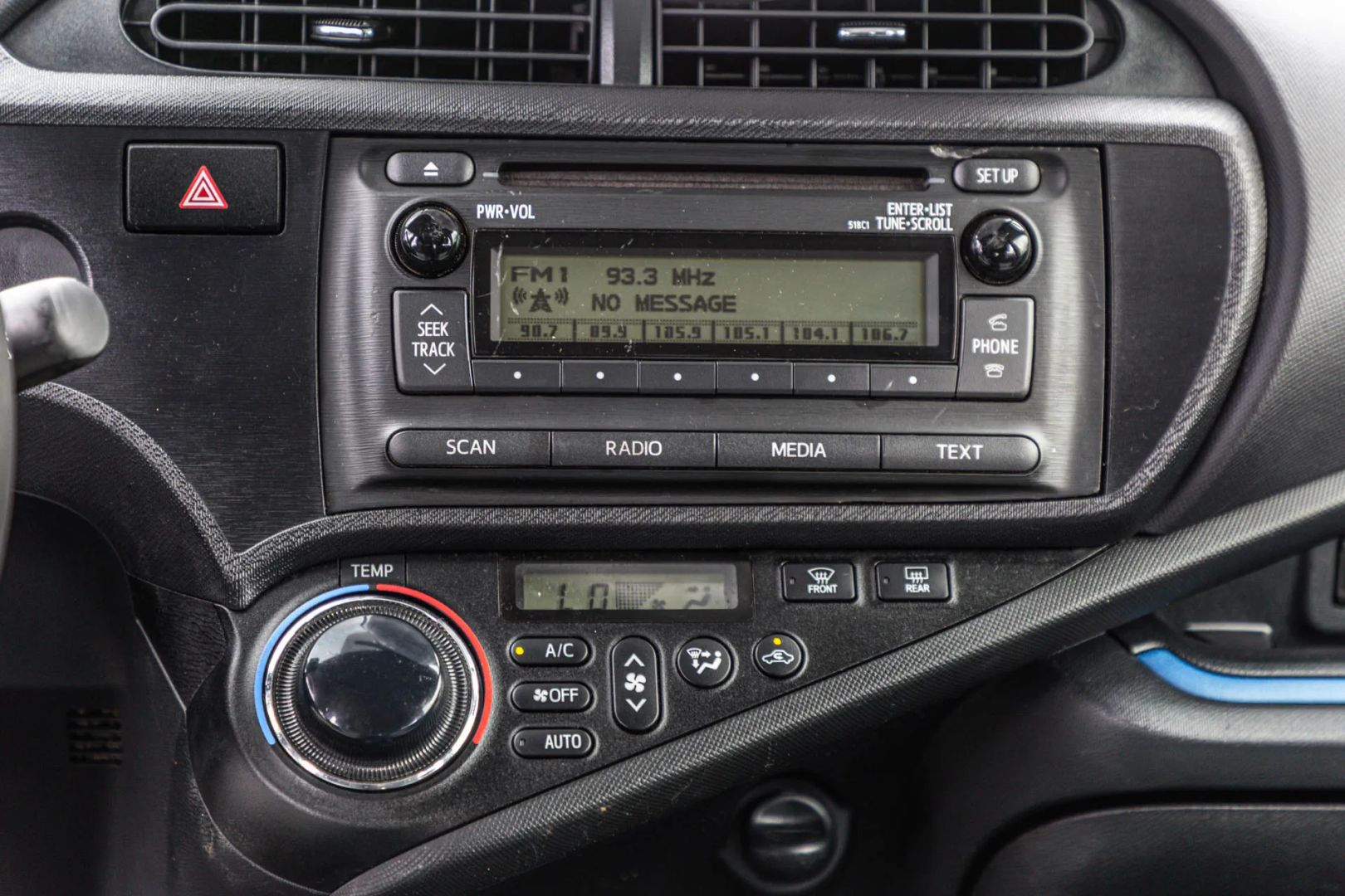 Toyota Prius C photo 61
