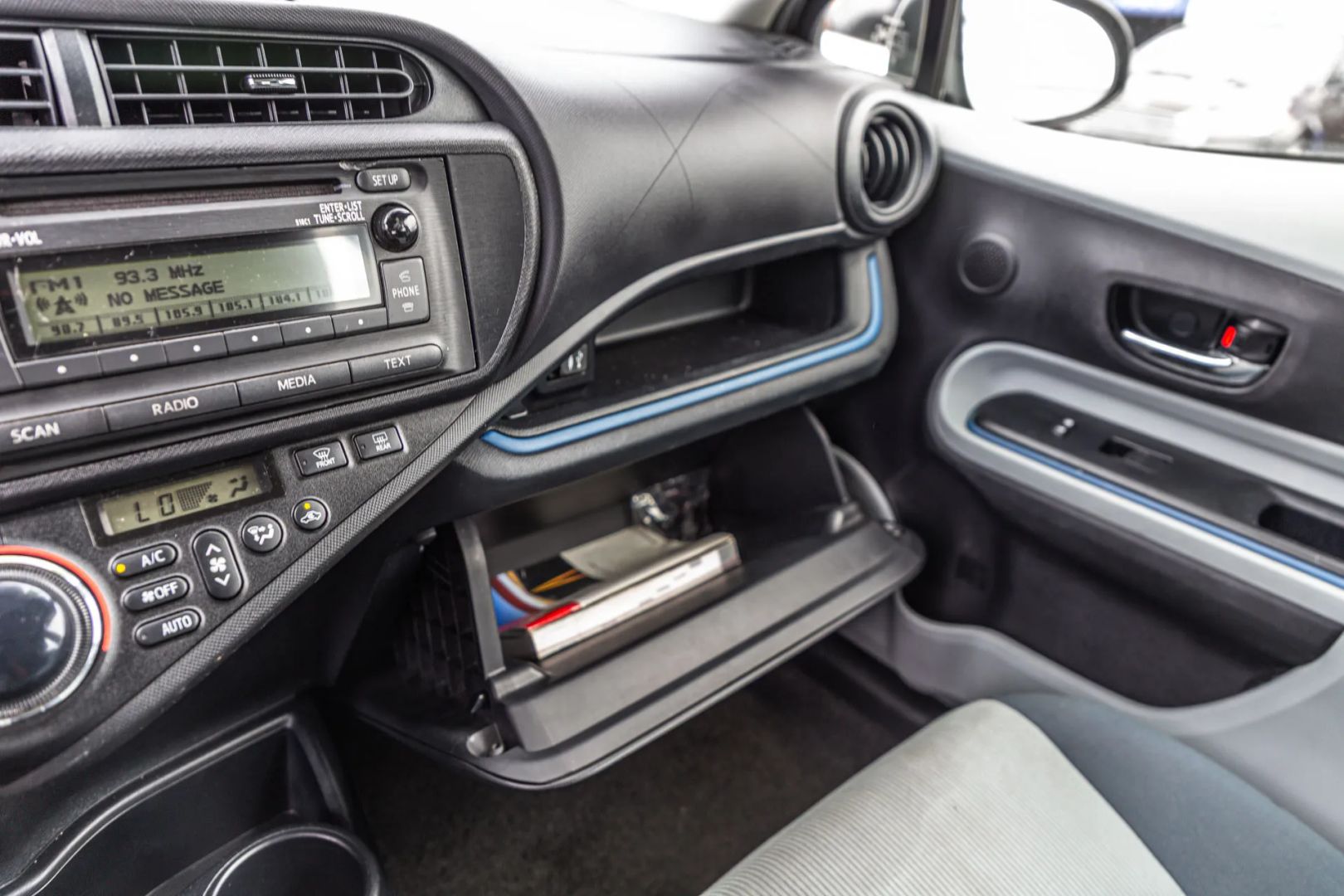 Toyota Prius C photo 68