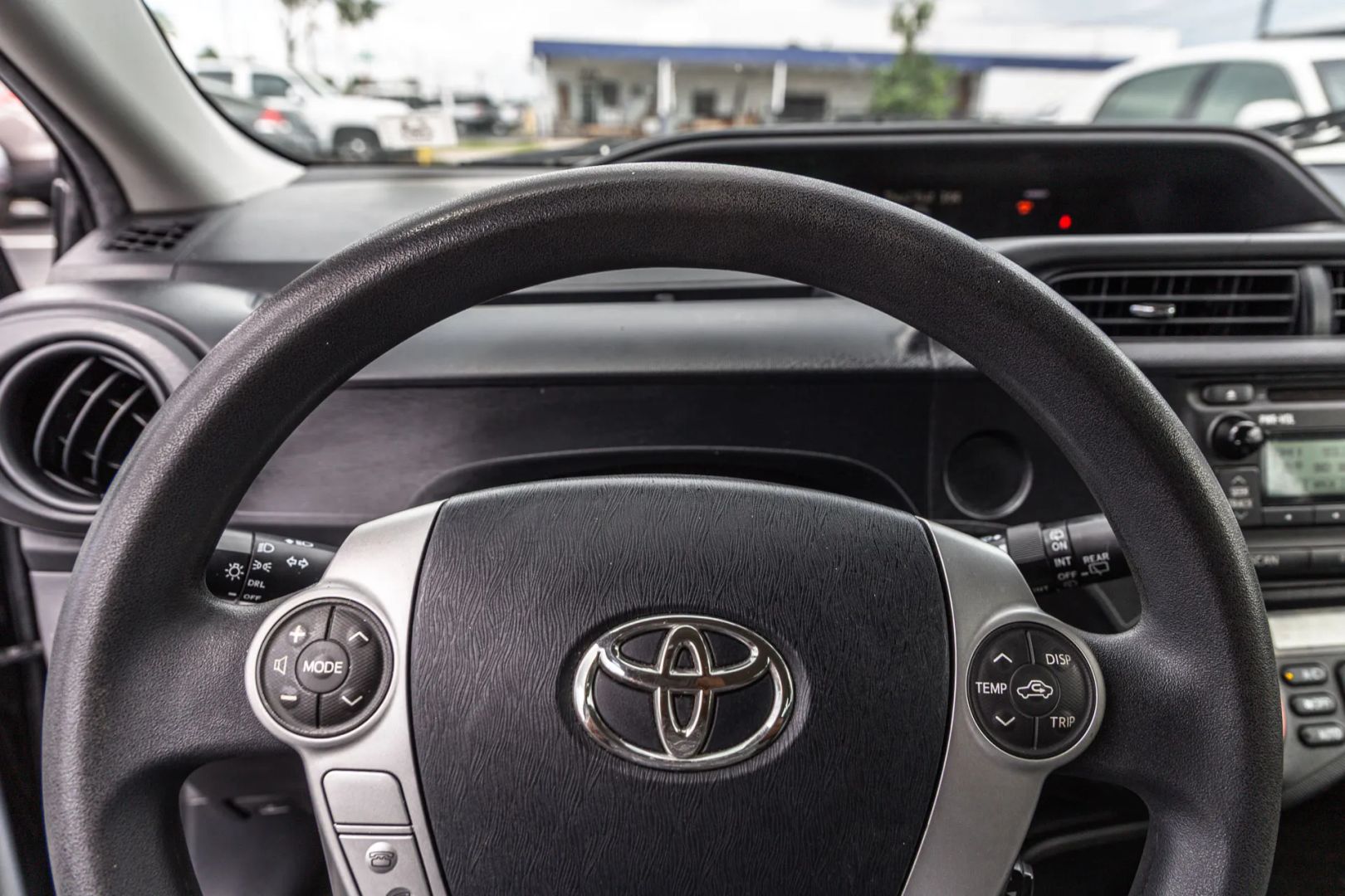 Toyota Prius C photo 69