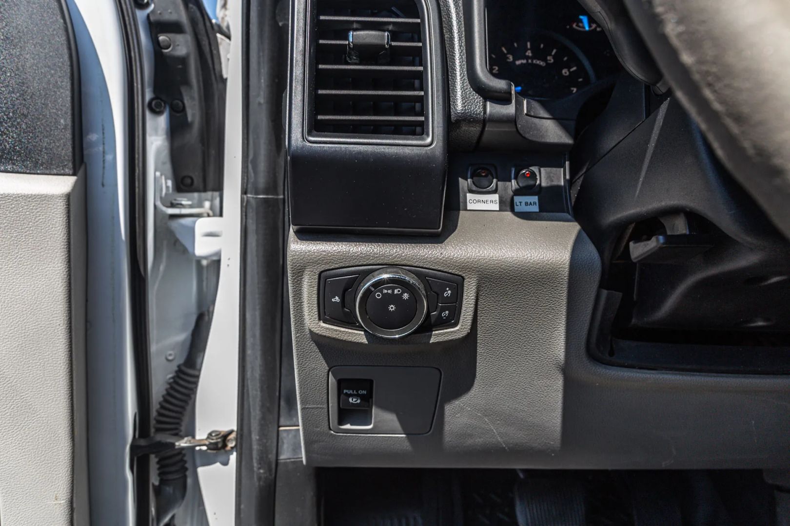 Photo 53 of this Ford F-150