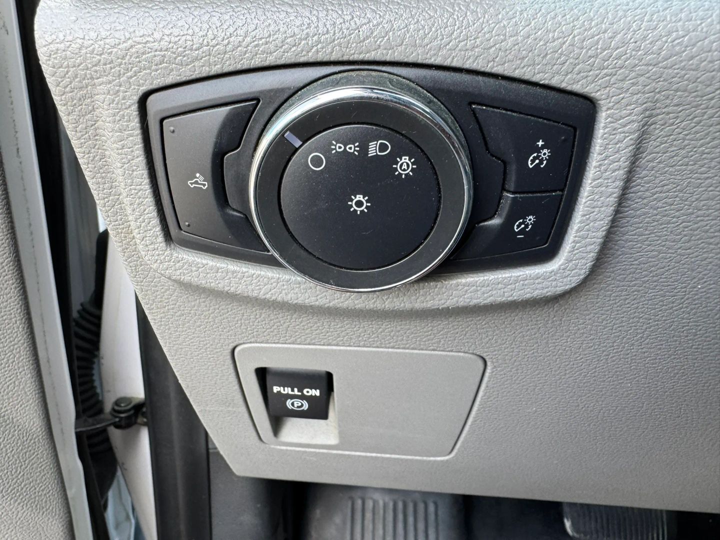 Ford F-150 photo 29