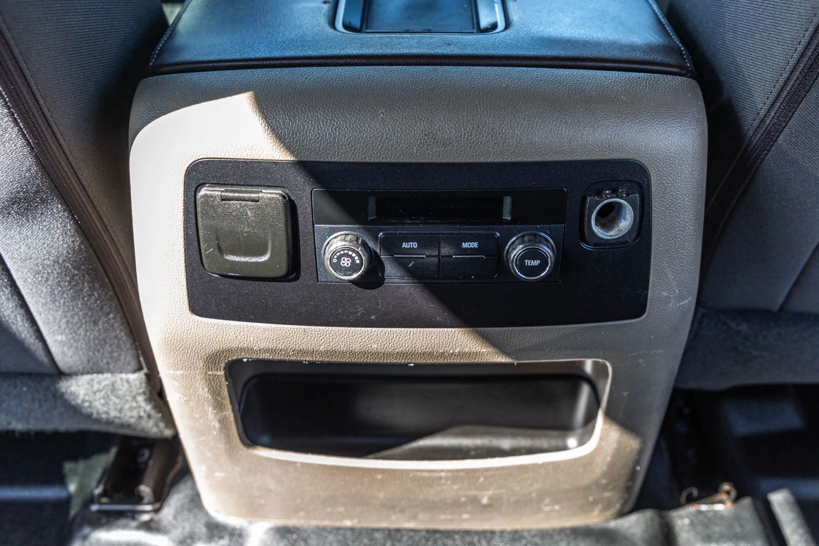 Chevrolet Tahoe photo 45