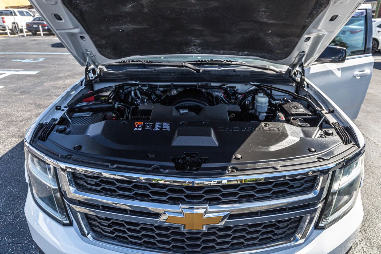 Chevrolet Tahoe photo 75