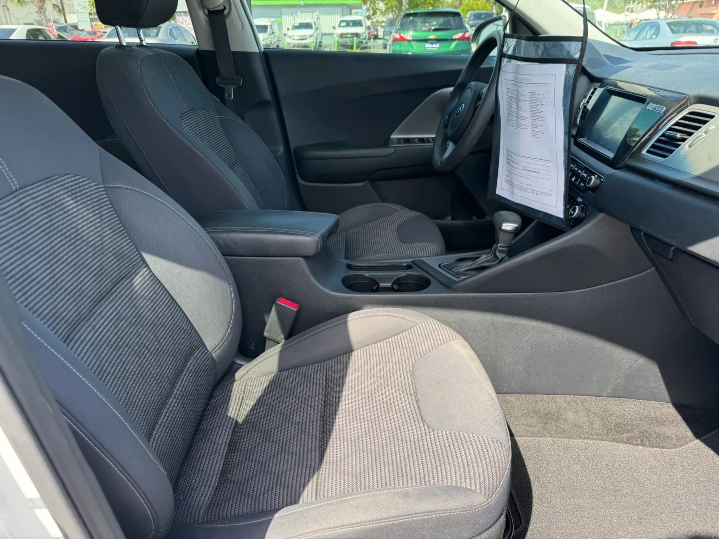 Kia Niro photo 17