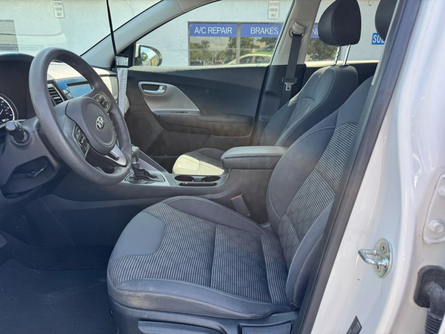 Kia Niro photo 35