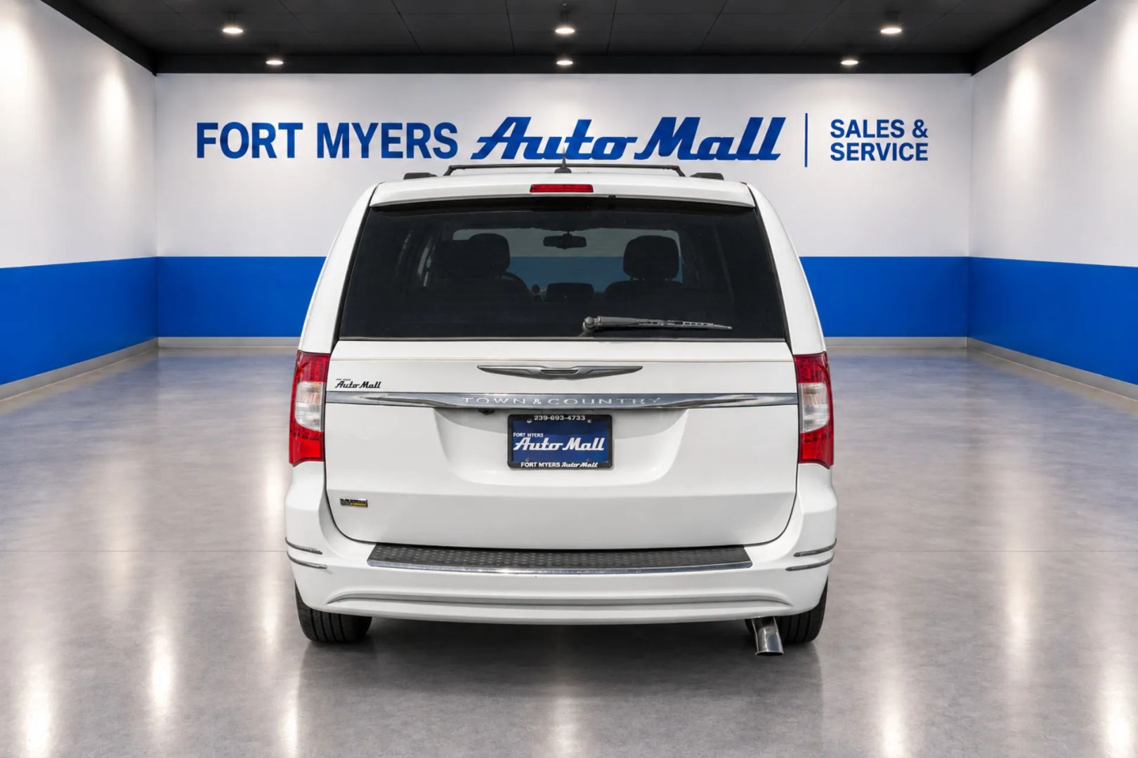 Photo 4 of this Chrysler Town & Country
