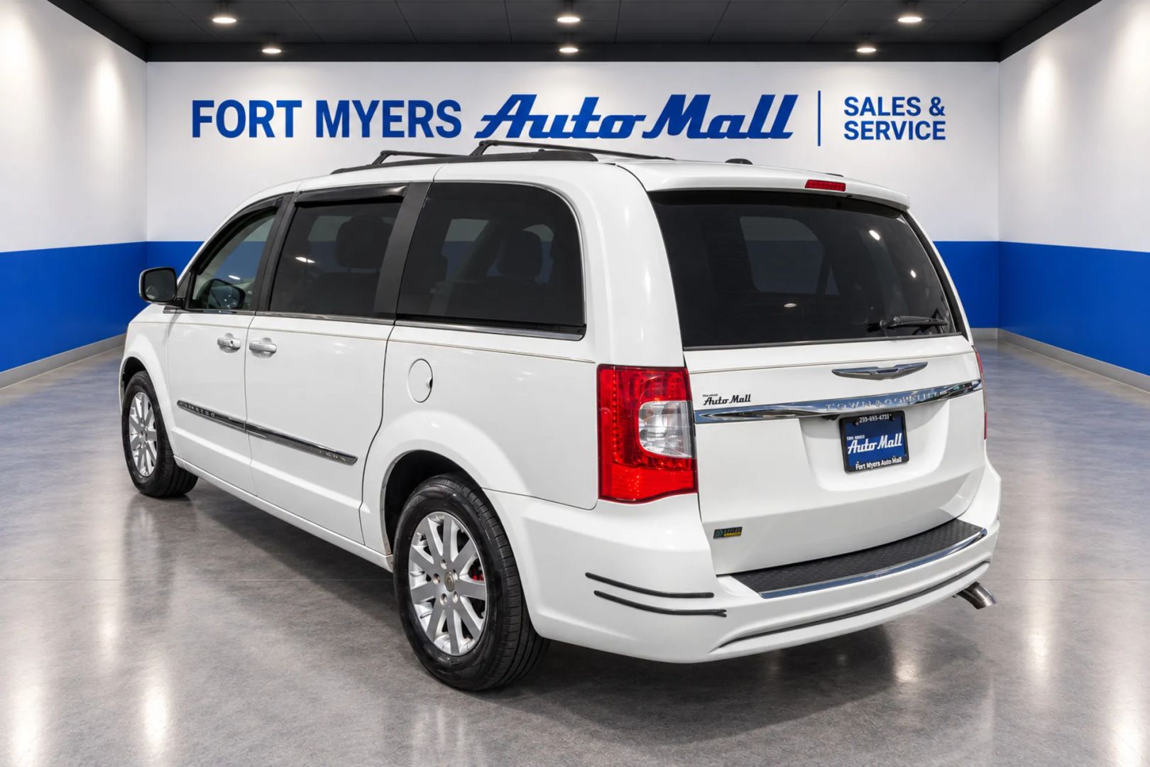 Photo 7 of this Chrysler Town & Country