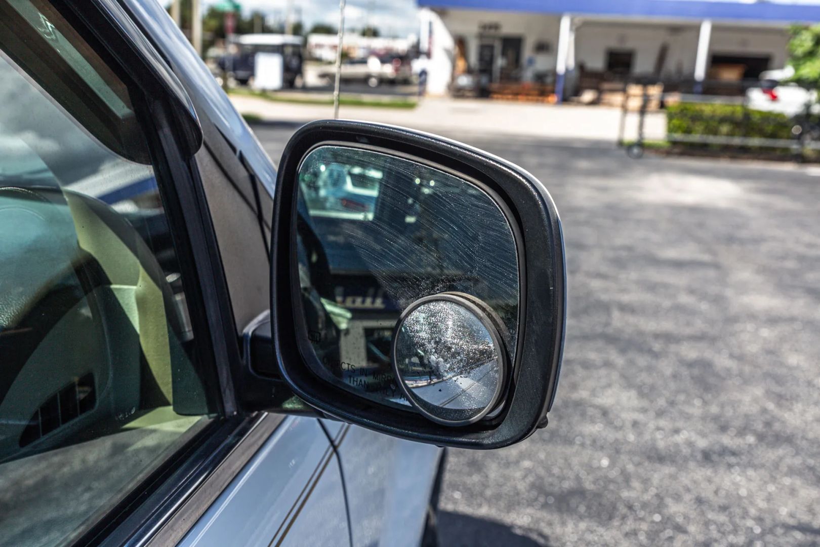 Photo 21 of this Chrysler Town & Country