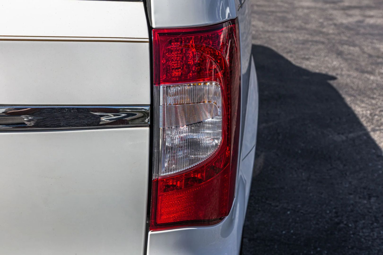 Photo 23 of this Chrysler Town & Country