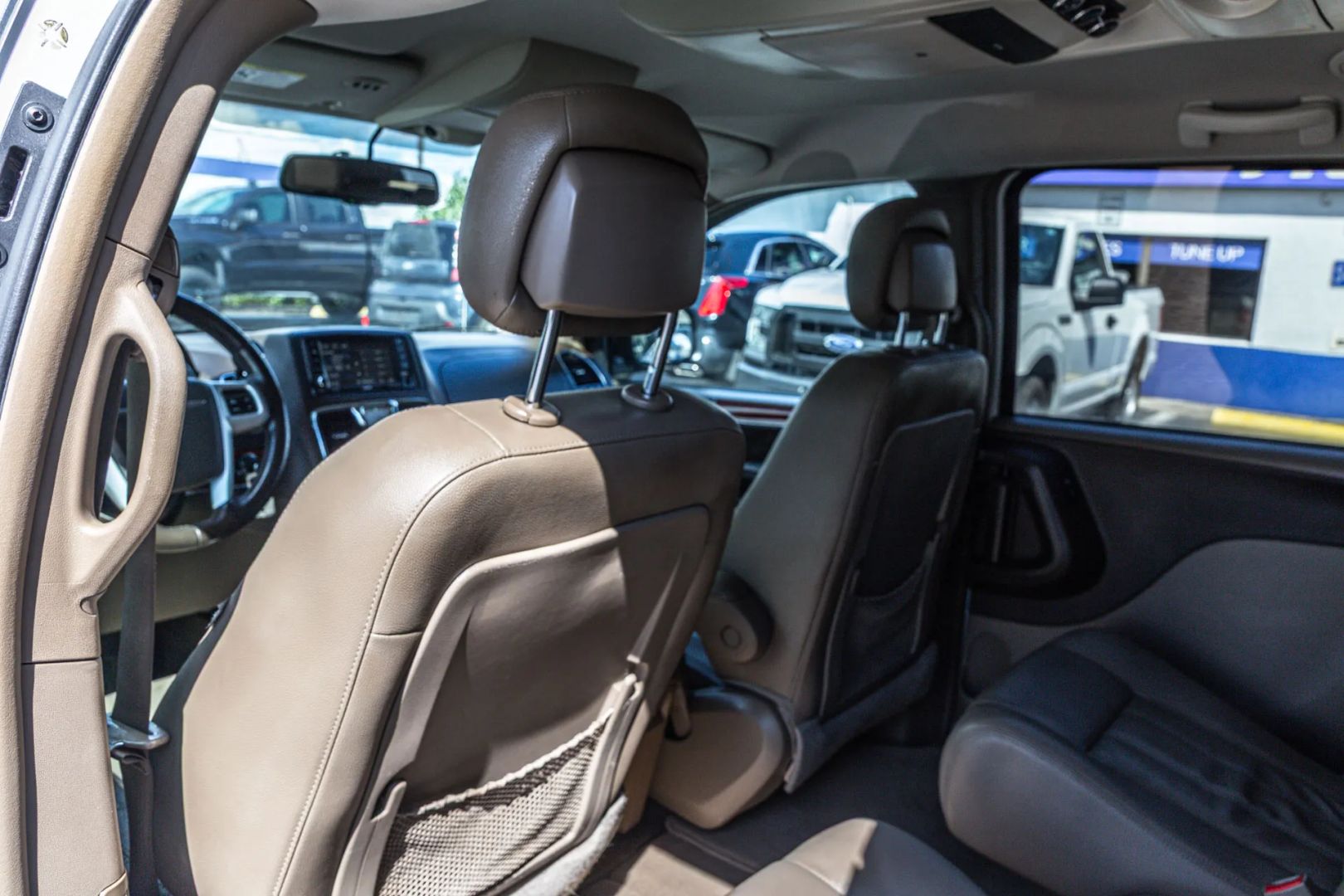 Photo 56 of this Chrysler Town & Country