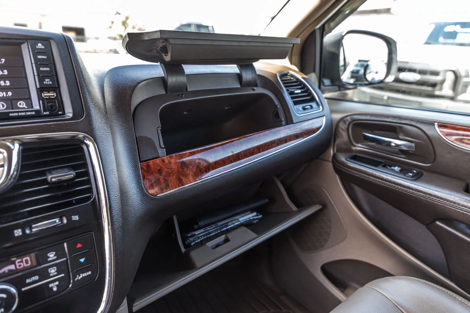 Photo 63 of this Chrysler Town & Country