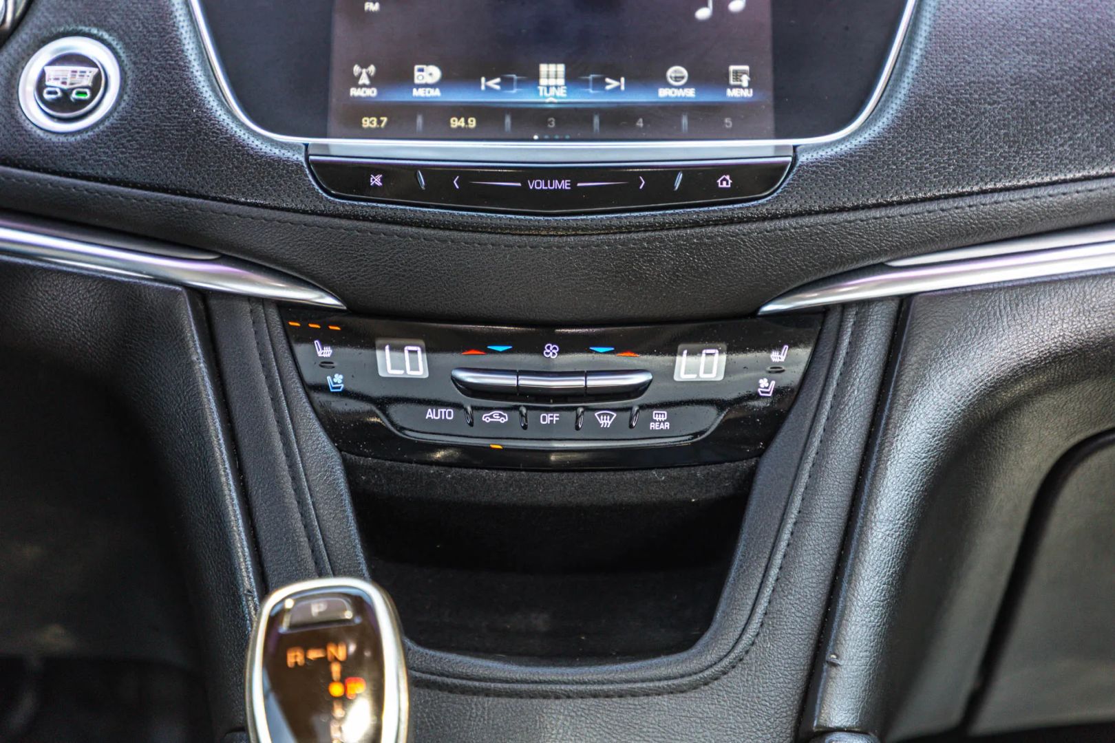 Cadillac XT5 photo 22