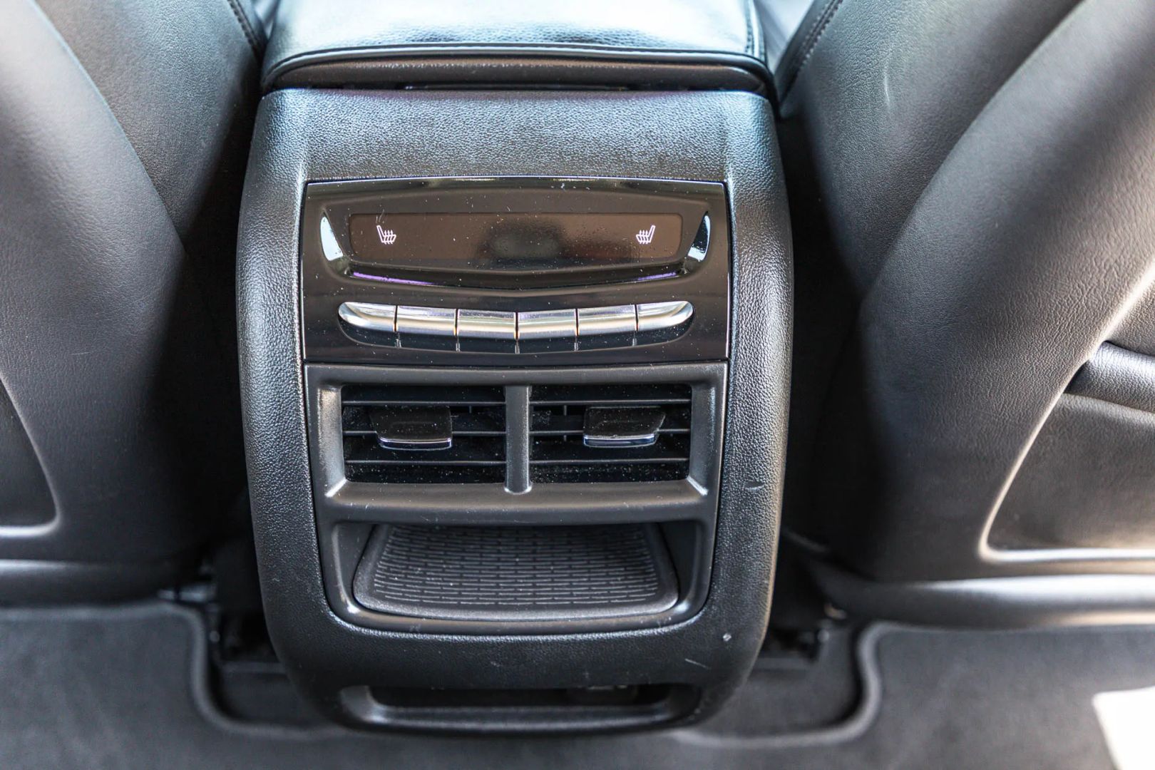 Cadillac XT5 photo 27