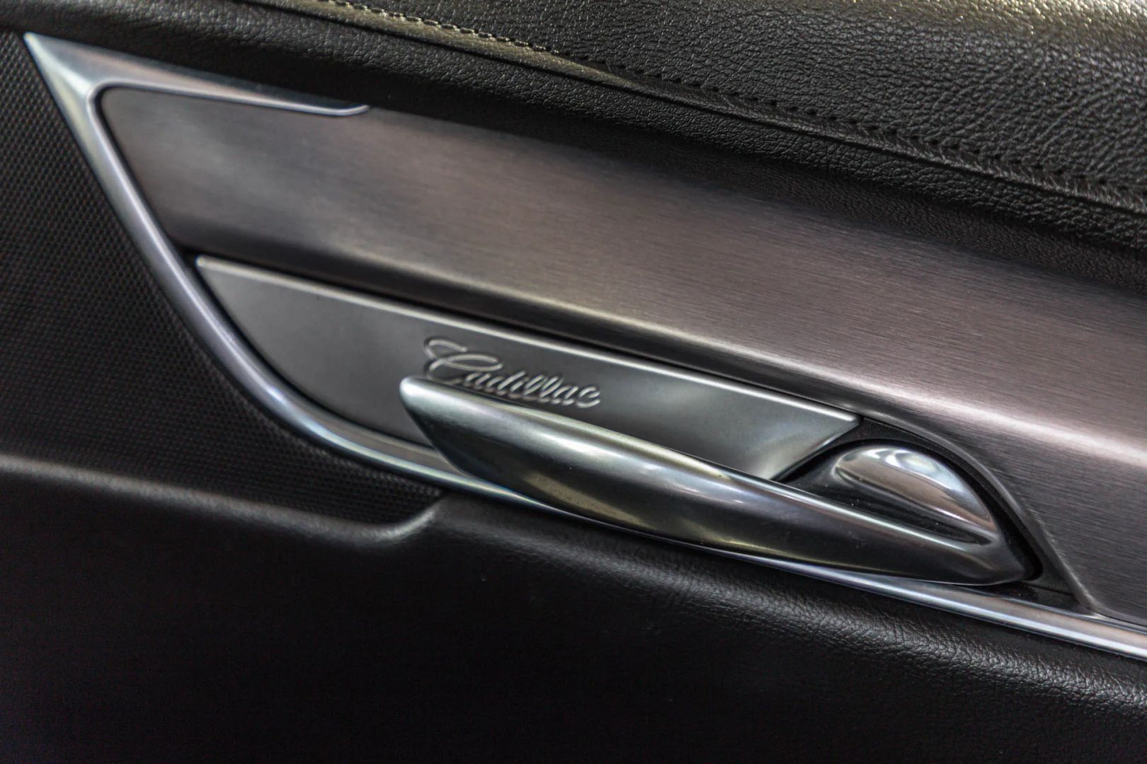 Cadillac XT5 photo 34