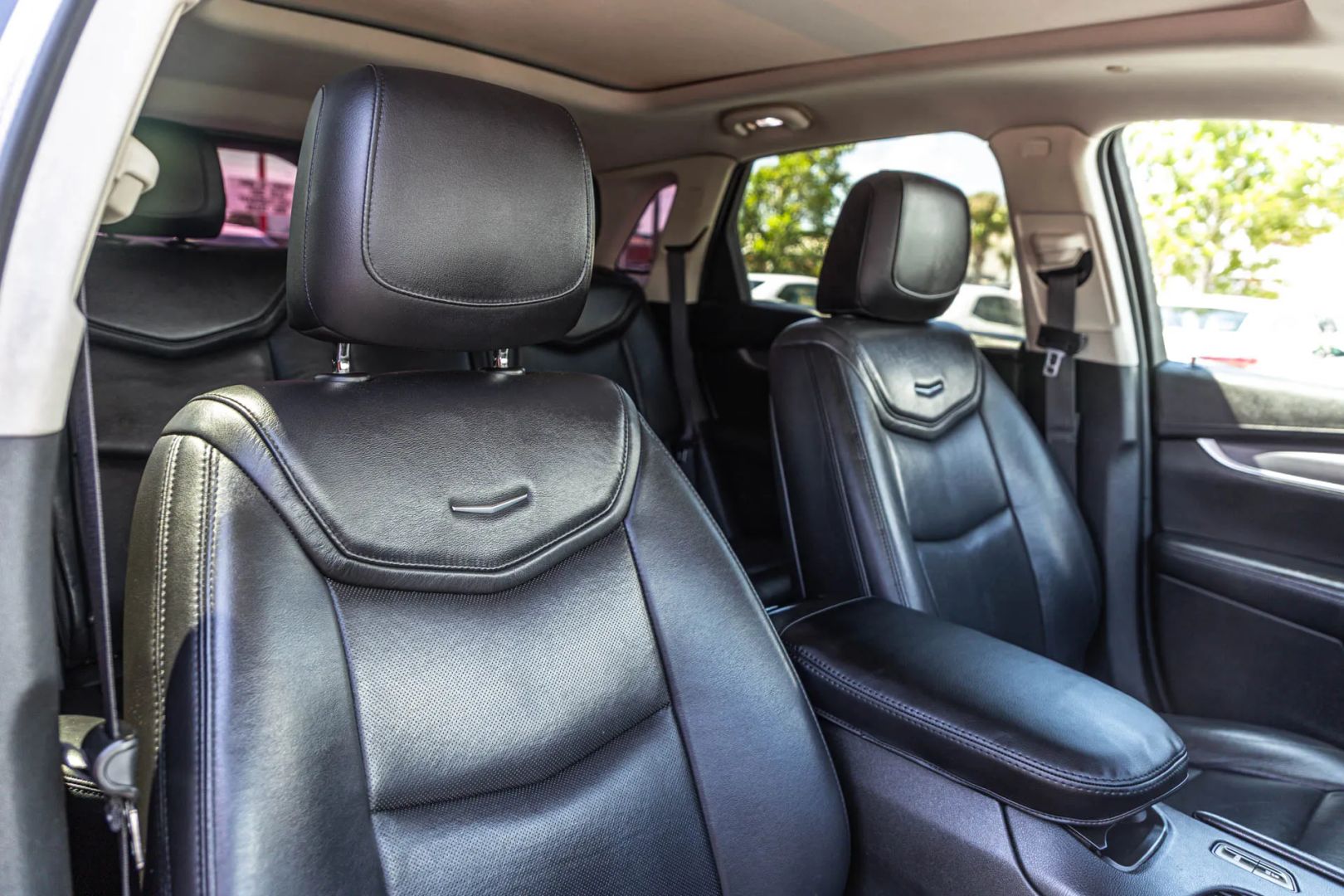Photo 32 of this Cadillac XT5