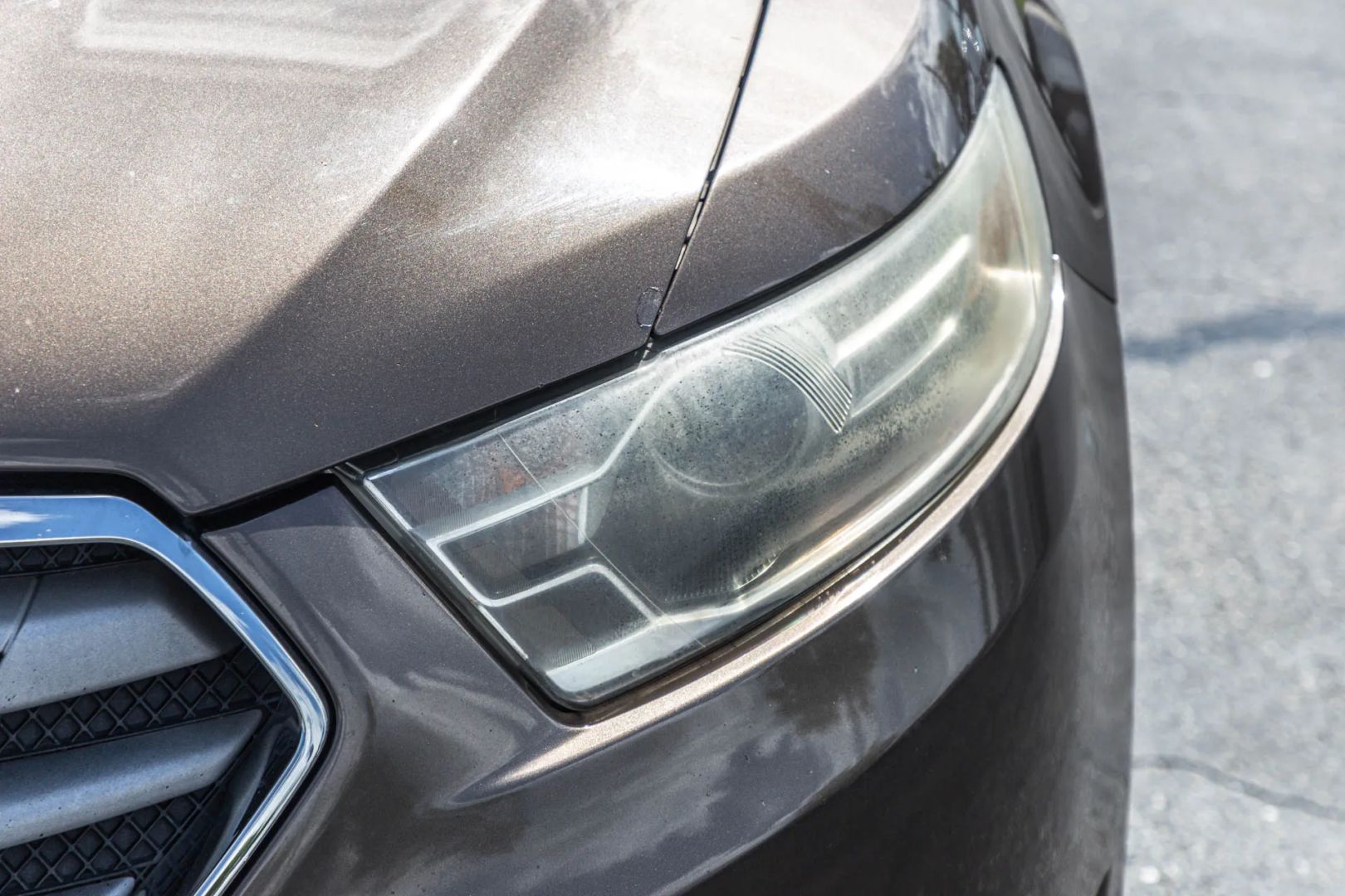 Photo 11 of this Ford Taurus