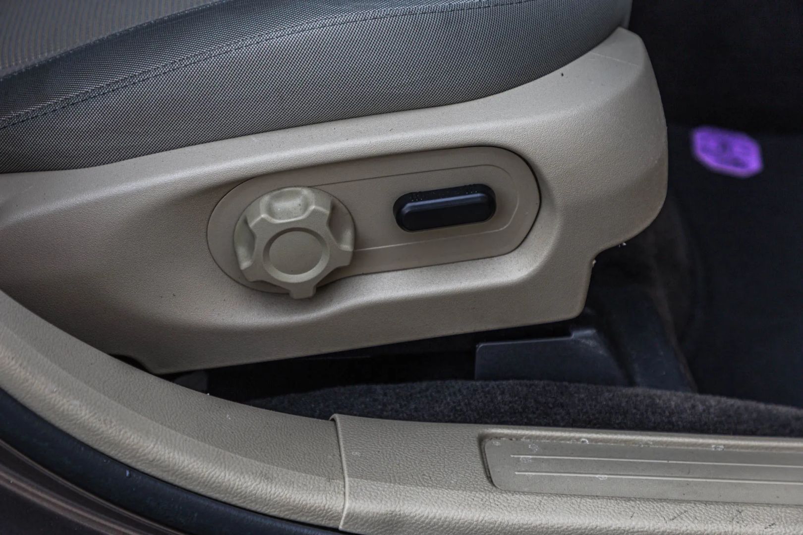 Photo 28 of this Ford Taurus